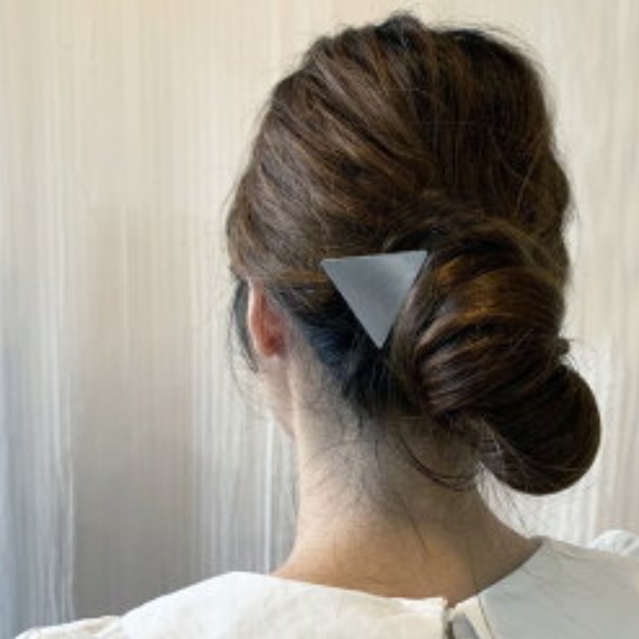 Silver Triangle Brushed Metal Hairpin Barrette - Picture 2 of 6